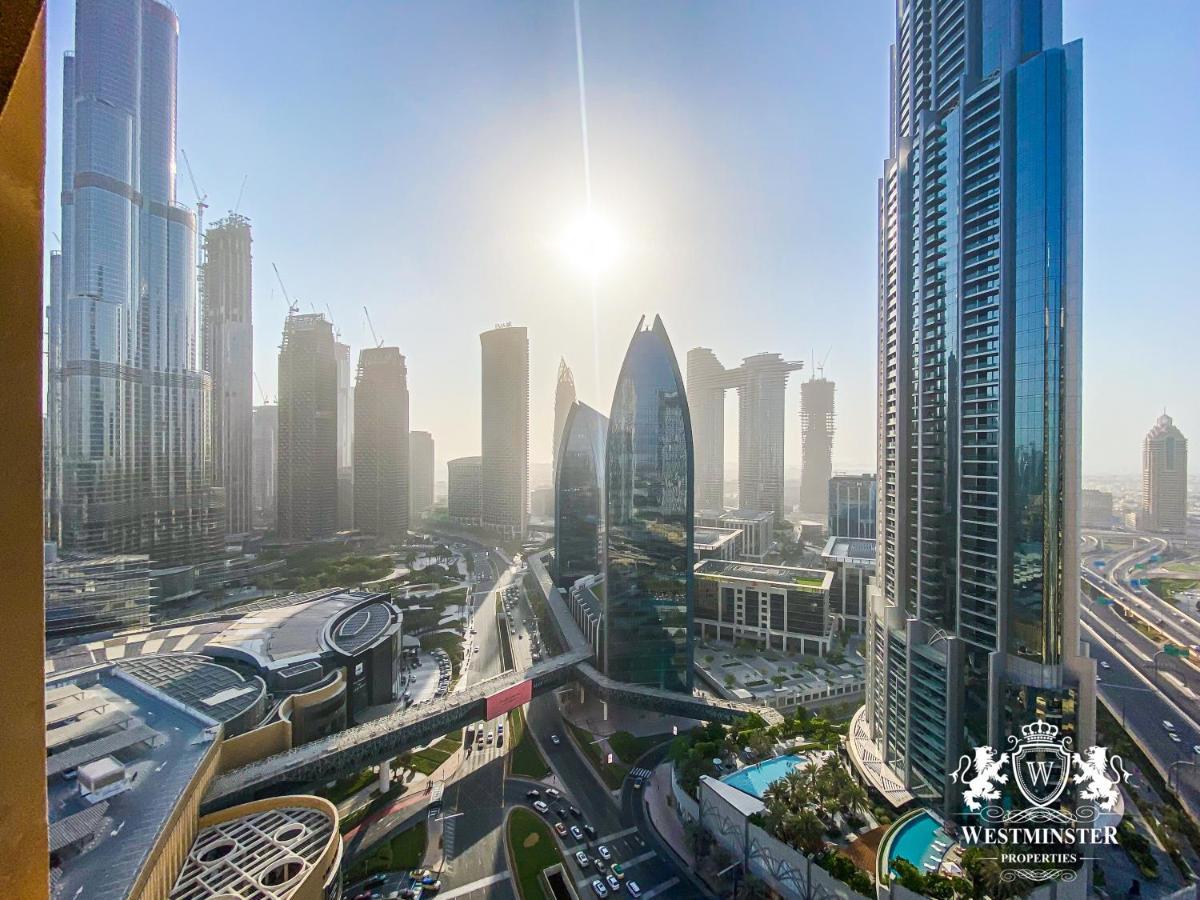 Westminster Dubai Mall Экстерьер фото View of the Dubai skyline from the Westin