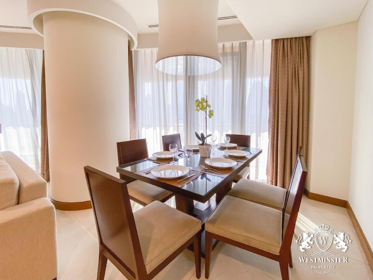 Westminster Dubai Mall Экстерьер фото A dining room