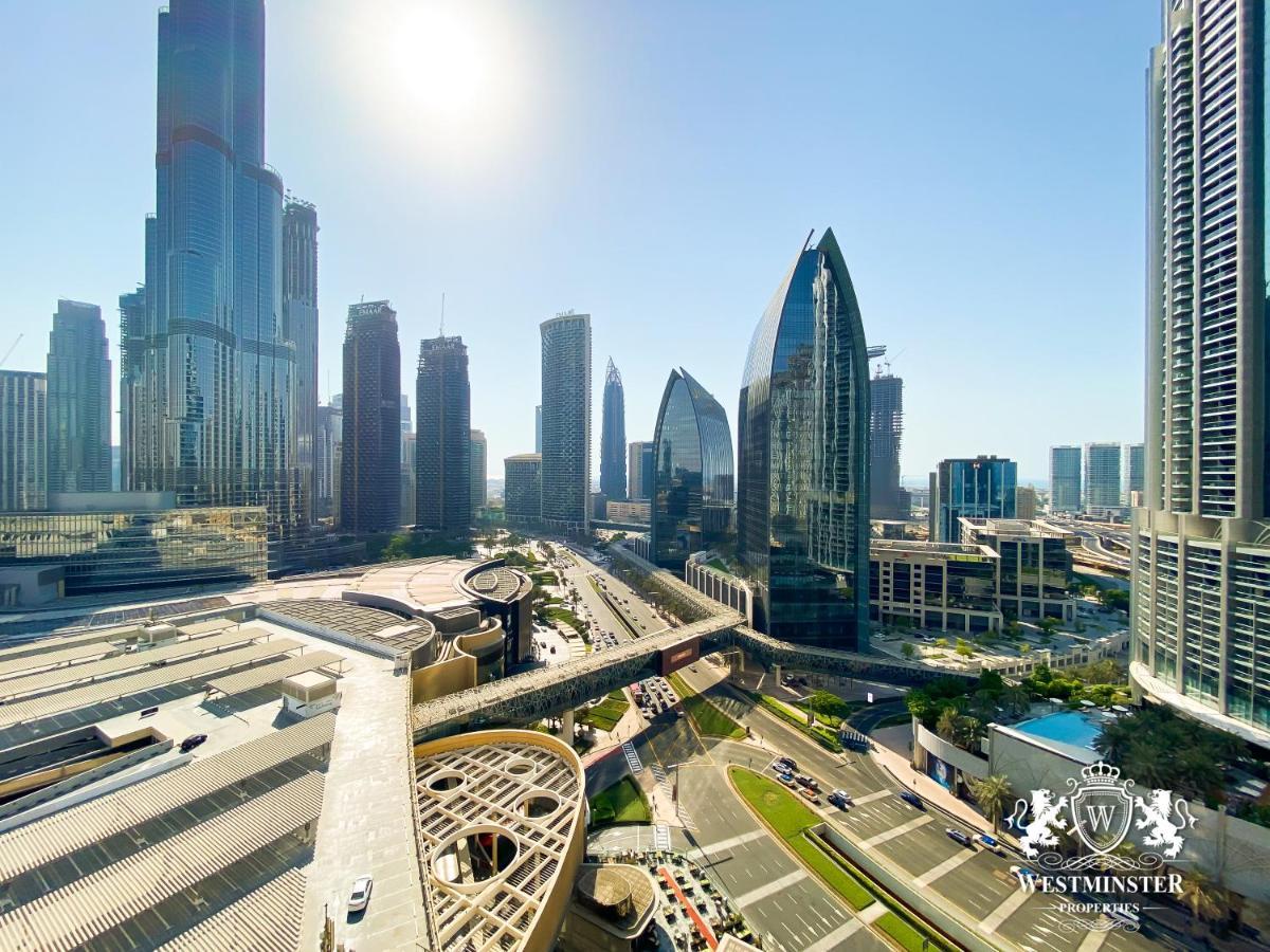 Westminster Dubai Mall Экстерьер фото View of the Business Bay skyline