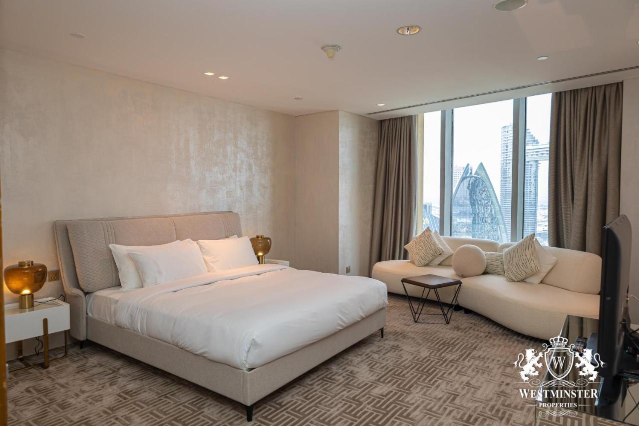 Westminster Dubai Mall Экстерьер фото A bedroom at the Westin Dubai
