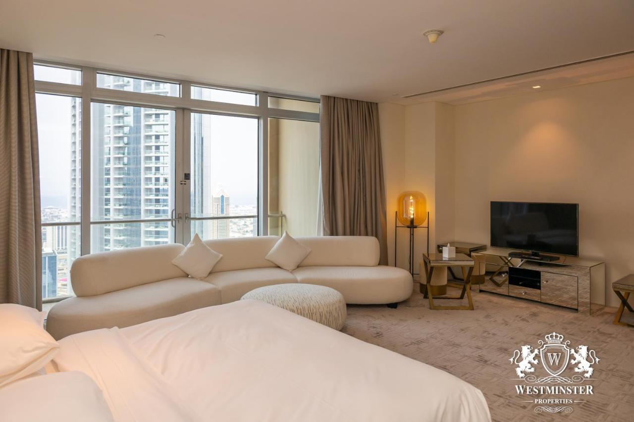 Westminster Dubai Mall Экстерьер фото A bedroom at the Westin
