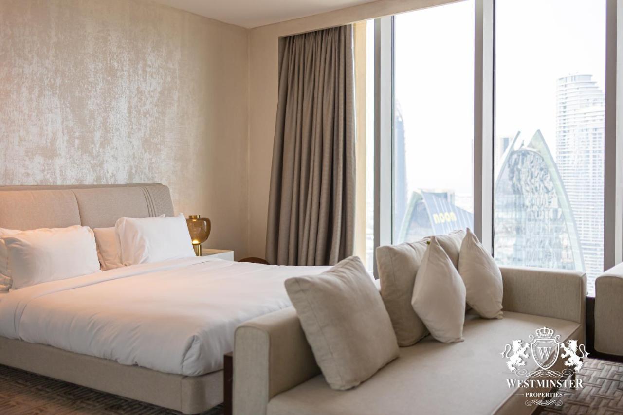 Westminster Dubai Mall Экстерьер фото A bedroom at the Westminster Collection
