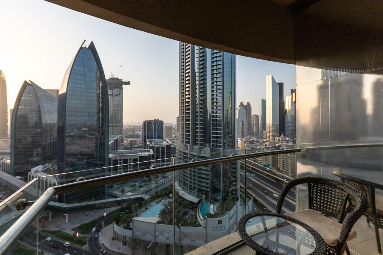 Westminster Dubai Mall Экстерьер фото View from a balcony